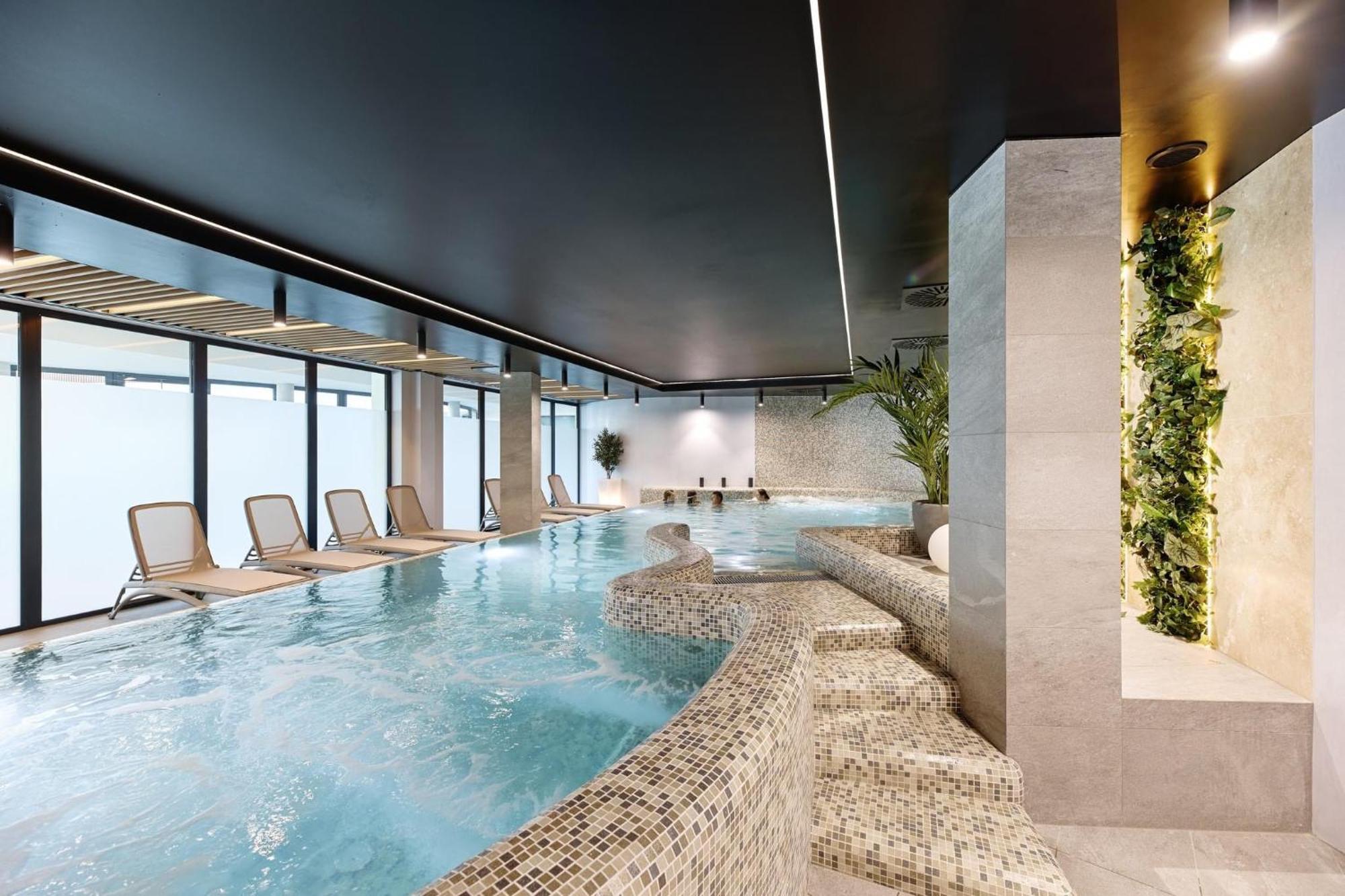 Baltic Waves Resort & Spa Miedzyzdroje Exteriör bild