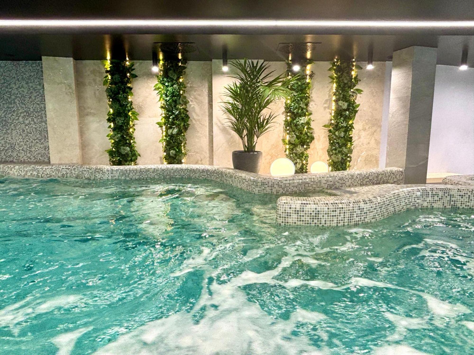 Baltic Waves Resort & Spa Miedzyzdroje Exteriör bild